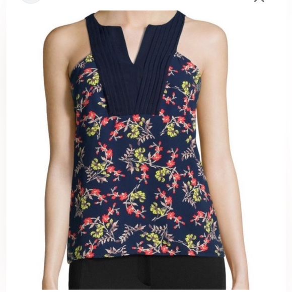 COOPER & ELLA navy floral top Medium - Picture 6 of 7